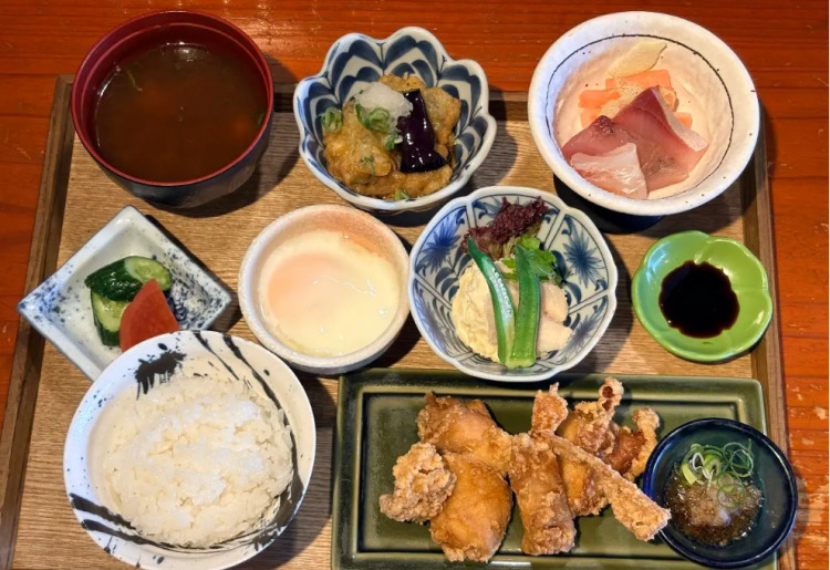 一汁六菜膳(小銀シャリ付き)~ボリューム少なめ・色々なものを少しづつ~